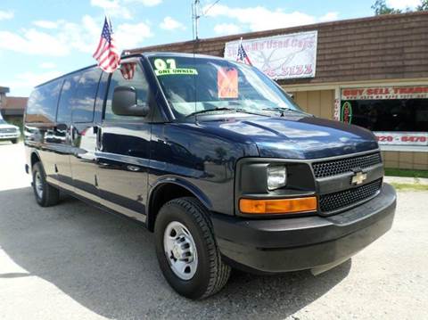 2007 Chevrolet Express Passenger for sale at Show Me Used Cars in Flint MI