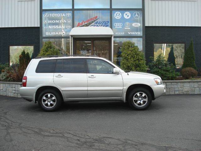 2004 Toyota Highlander for sale at Advance Auto Center in Rockland MA