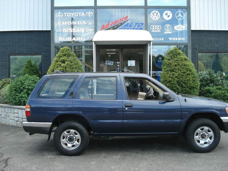 1998 Nissan Pathfinder for sale at Advance Auto Center in Rockland MA
