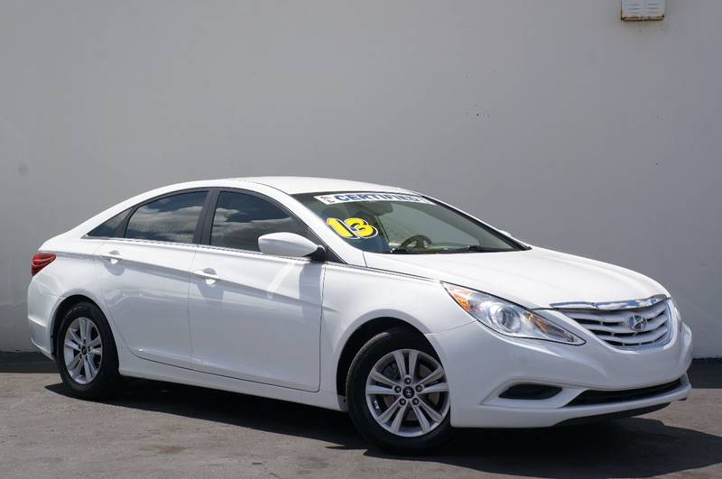 2013 Hyundai Sonata for sale at Prado Auto Sales in Miami FL