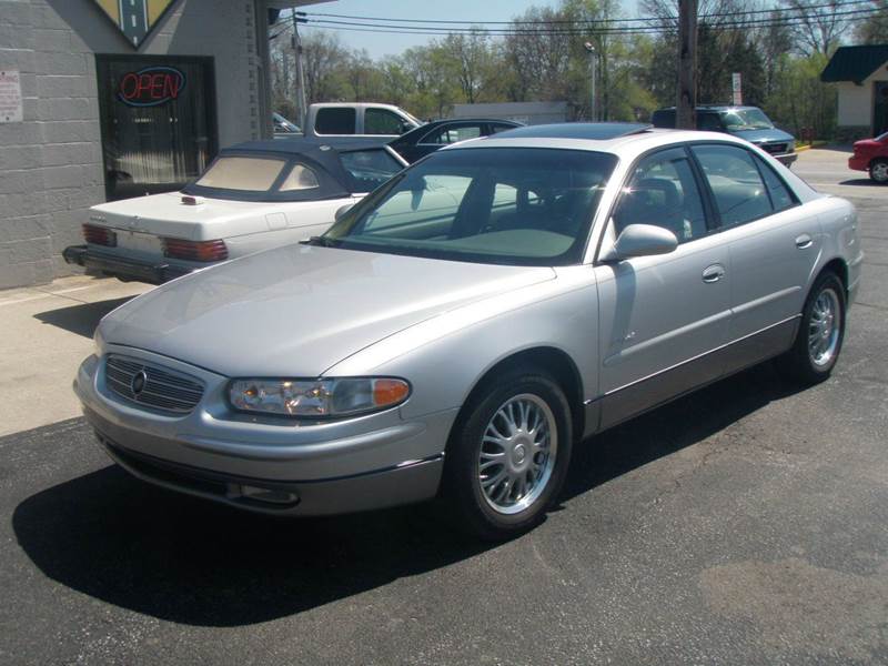 2000 Buick Regal for sale at Autoworks in Mishawaka IN