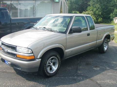 2001 Chevrolet S-10 for sale at Autoworks in Mishawaka IN