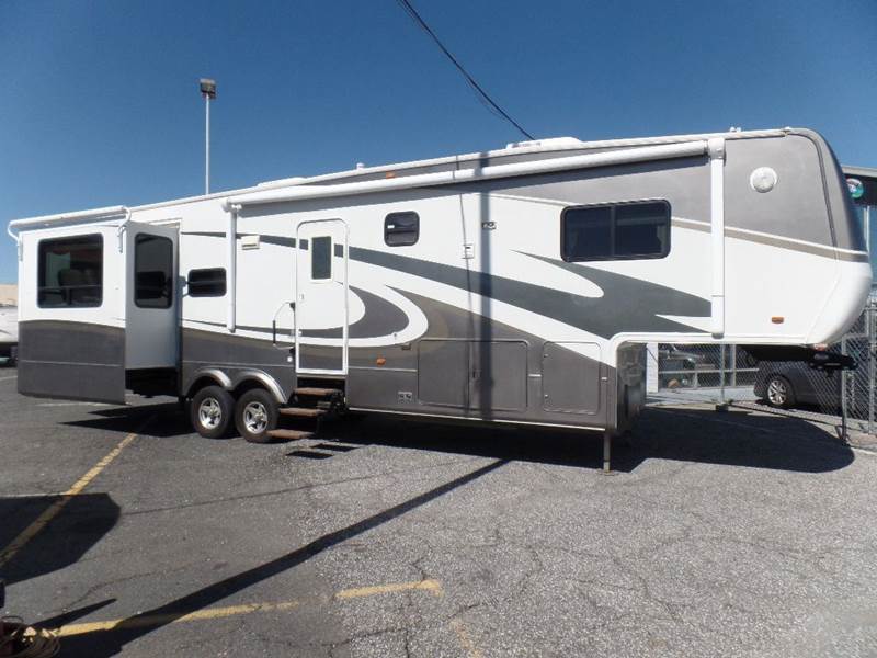 2007 KZ ESCALADE 37REB for sale at Gold Country RV in Auburn CA
