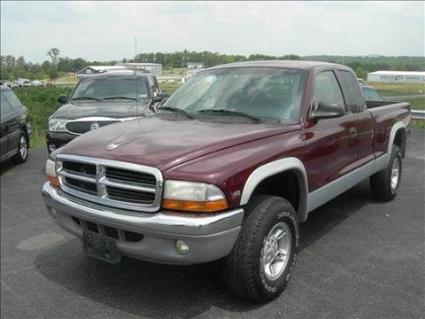 2000 Dodge Dakota for sale at Subys For Less Used Cars LLC in Lewisburg WV