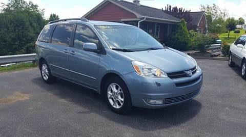 2004 Toyota Sienna for sale at Subys For Less Used Cars LLC in Lewisburg WV