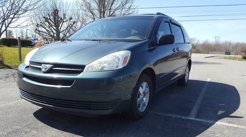 2004 Toyota Sienna for sale at Subys For Less Used Cars LLC in Lewisburg WV