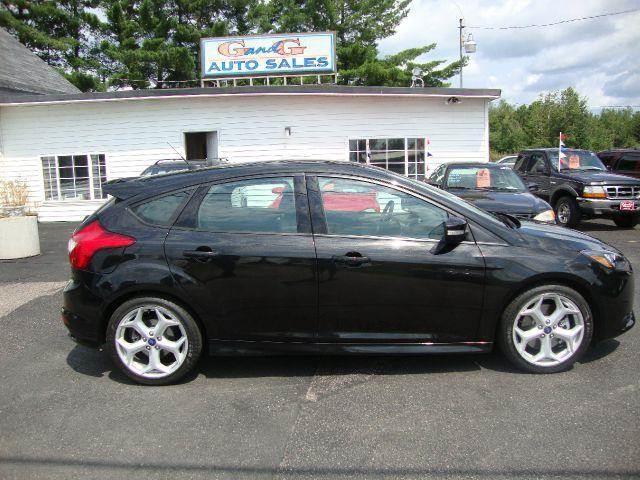 2013 Ford Focus for sale at G and G AUTO SALES in Merrill WI