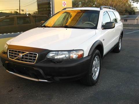 2004 Volvo XC70 for sale at PARK AUTOPLAZA in Pinellas Park FL