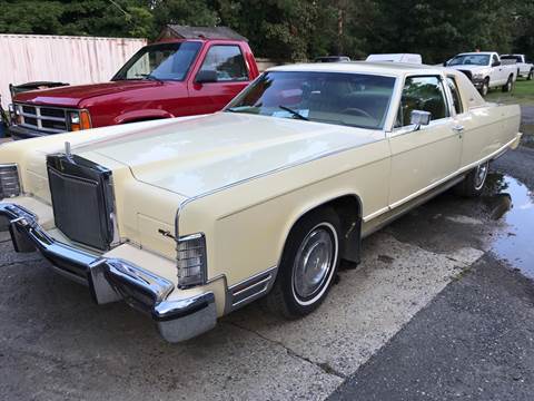 1977 Lincoln Towncoupe for sale at Garden Auto Sales in Feeding Hills MA