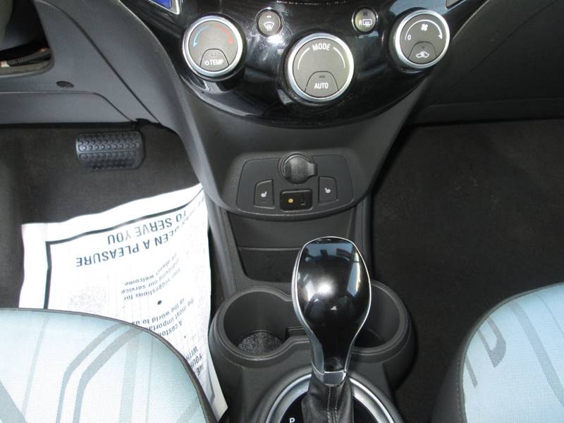 2016 Chevrolet Spark EV 1LT (image 29)