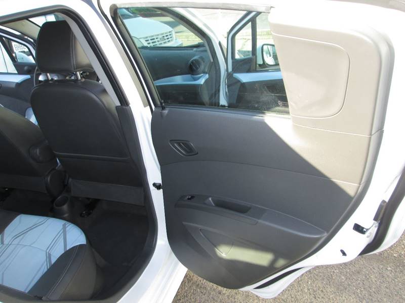 2016 Chevrolet Spark EV 1LT (image 12)