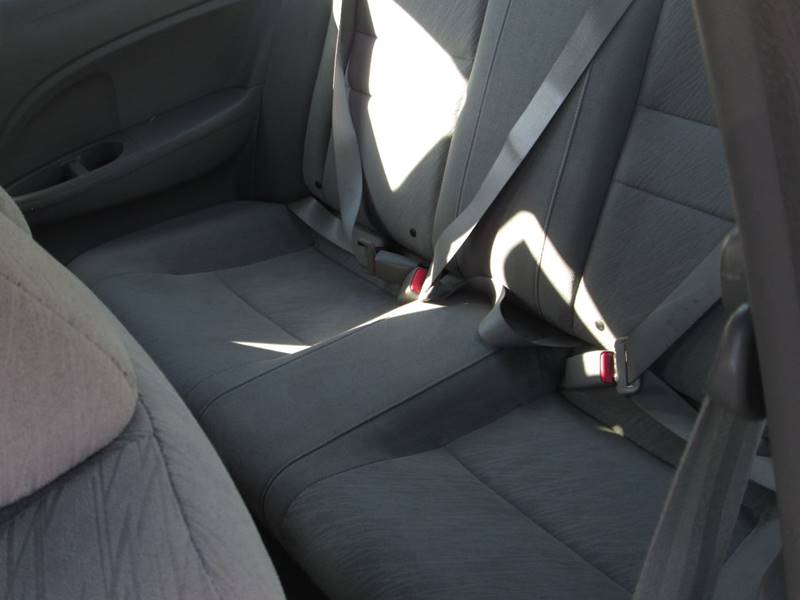2006 Honda Civic LX (image 12)