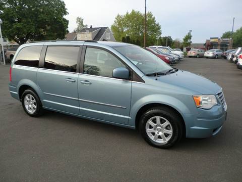 2010 Chrysler Town and Country for sale at Sinaloa Auto Sales in Salem OR