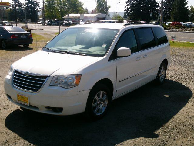 2009 Chrysler Town and Country for sale at Triple C Auto Brokers in Washougal WA