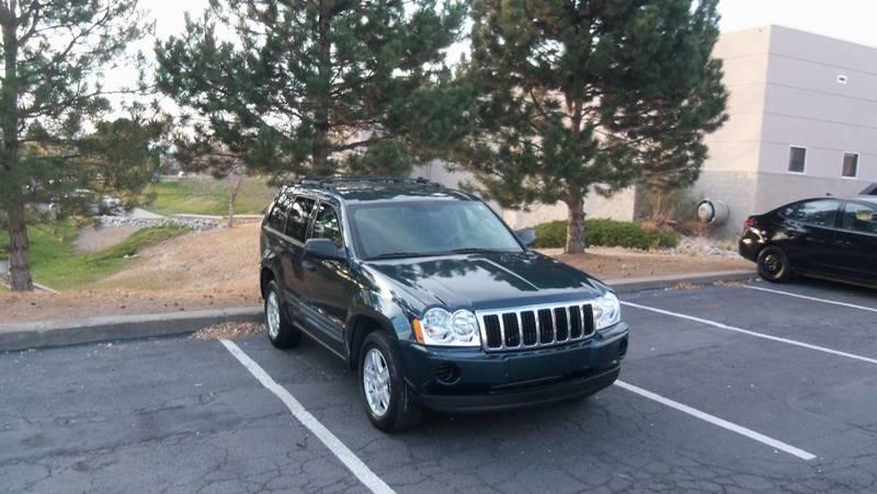 2005 Jeep Grand Cherokee for sale at QUEST MOTORS in Centennial CO