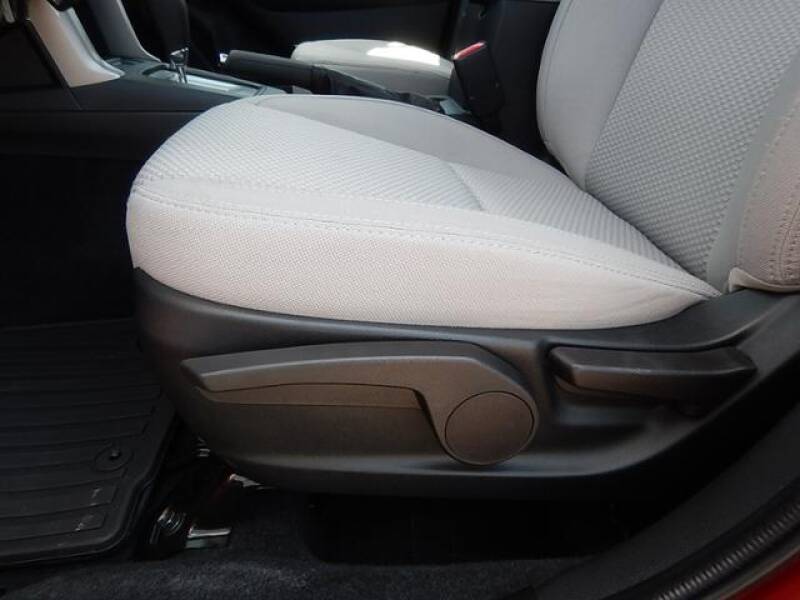 2018 Subaru Forester 2.5i (image 14)