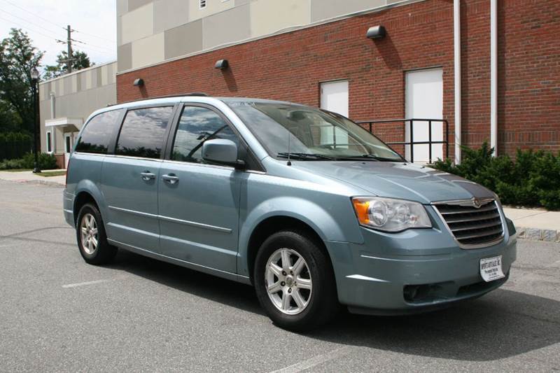 2008 Chrysler Town and Country for sale at Imports Auto Sales INC. in Paterson NJ