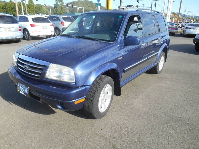 2001 Suzuki XL7 for sale at Pro Motors in Roseburg OR