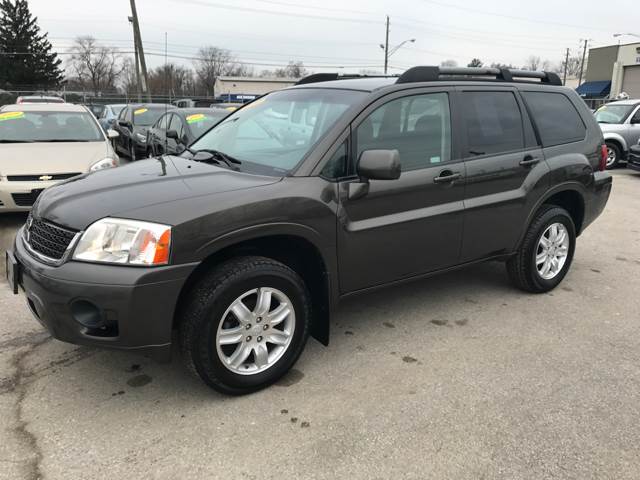 2010 Mitsubishi Endeavor for sale at Unique Auto Group in Indianapolis IN