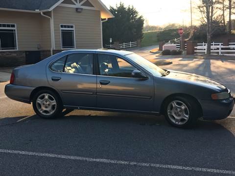 2000 Nissan Altima for sale at Paramount Autosport in Kennesaw GA