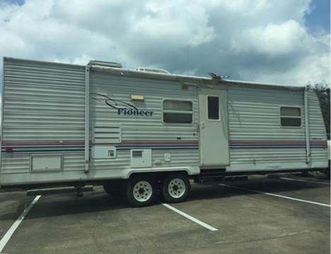 2003 Fleetwood Pioneer for sale at Paramount Autosport in Kennesaw GA