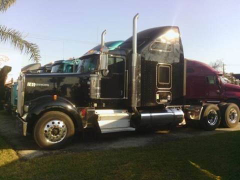 2005 Kenworth W900L for sale at JAG TRUCK SALES in Houston TX
