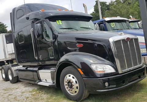 2012 Peterbilt 587