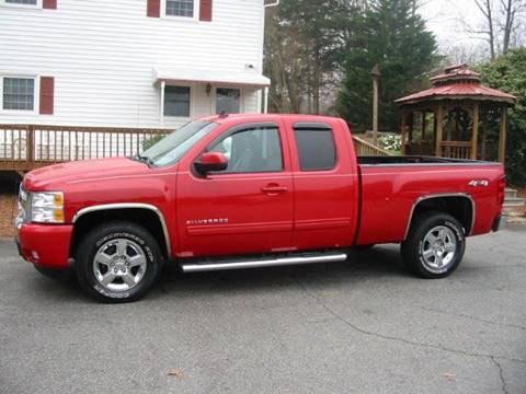 2010 Chevrolet Silverado 1500 for sale at Southern Used Cars in Dobson NC