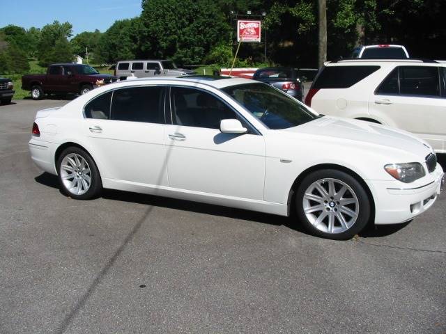 2006 BMW 7 Series for sale at Southern Used Cars in Dobson NC