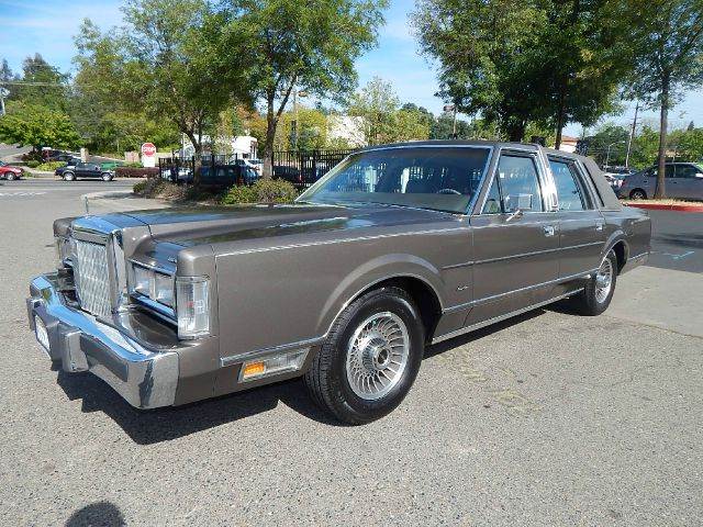 1988 Lincoln Town Car