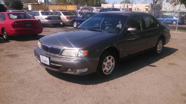 1999 Infiniti I30 for sale at Larry's Auto Sales Inc. in Fresno CA