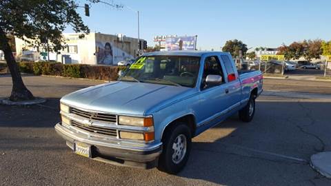 1994 Chevrolet C/K 1500 Series for sale at Larry's Auto Sales Inc. in Fresno CA