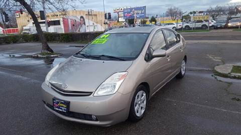 2004 Toyota Prius for sale at Larry's Auto Sales Inc. in Fresno CA