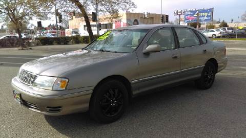 1998 Toyota Avalon for sale at Larry's Auto Sales Inc. in Fresno CA