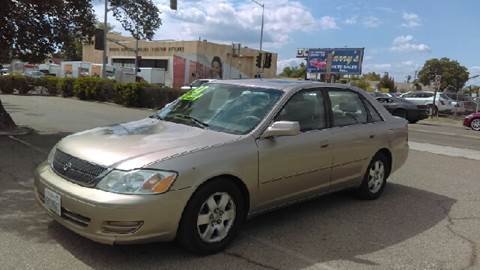 2002 Toyota Avalon for sale at Larry's Auto Sales Inc. in Fresno CA