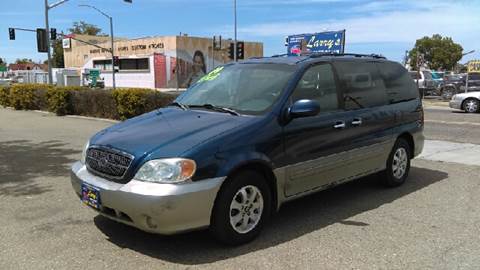 2004 Kia Sedona for sale at Larry's Auto Sales Inc. in Fresno CA