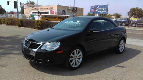 2009 Volkswagen Eos for sale at Larry's Auto Sales Inc. in Fresno CA