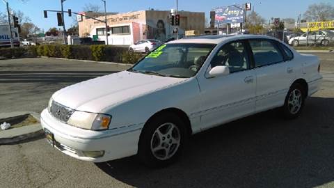1998 Toyota Avalon for sale at Larry's Auto Sales Inc. in Fresno CA