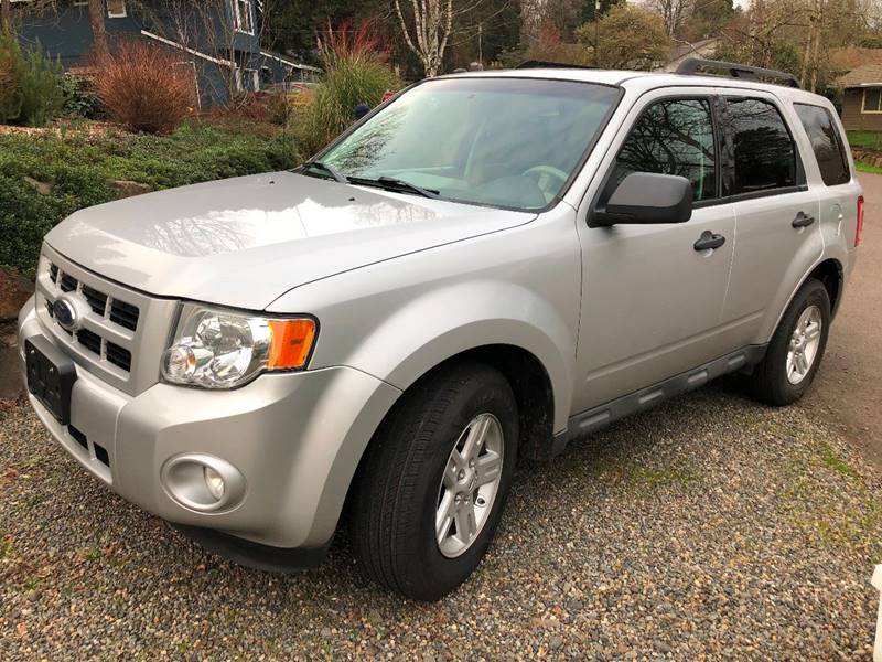 2009 Ford Escape Hybrid for sale at Bridgeport Auto Group in Portland OR