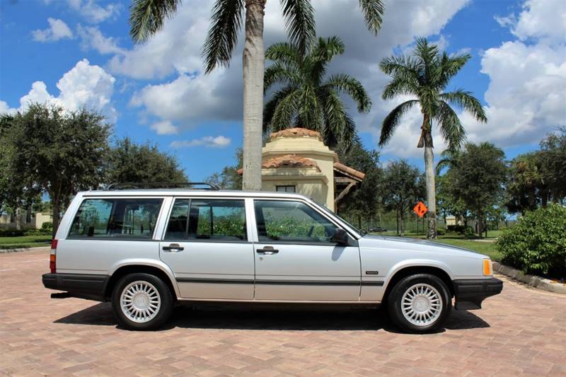 1993 Volvo 940 for sale at LIBERTY MOTORCARS INC in Royal Palm Beach FL