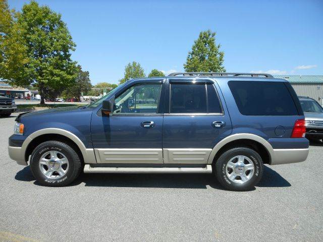 2006 Ford Expedition for sale at Platinum Auto World in Fredericksburg VA