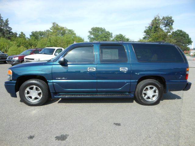 2006 GMC Yukon XL for sale at Platinum Auto World in Fredericksburg VA