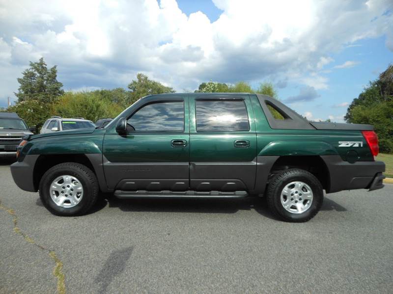 2003 Chevrolet Avalanche for sale at Platinum Auto World in Fredericksburg VA