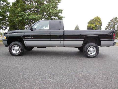 2000 Dodge Ram Pickup 2500 for sale at Platinum Auto World in Fredericksburg VA