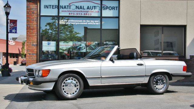 1989 Mercedes-Benz 560-Class for sale at INTERNATIONAL AUTOSPORT INC in Hackettstown NJ
