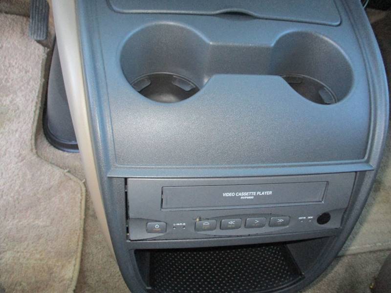 2002 Chevrolet Express Passenger 1500 LT (image 13)