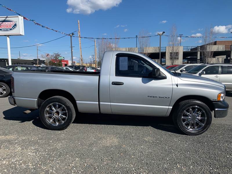 2005 Dodge Ram Pickup 1500 ST (image 3)