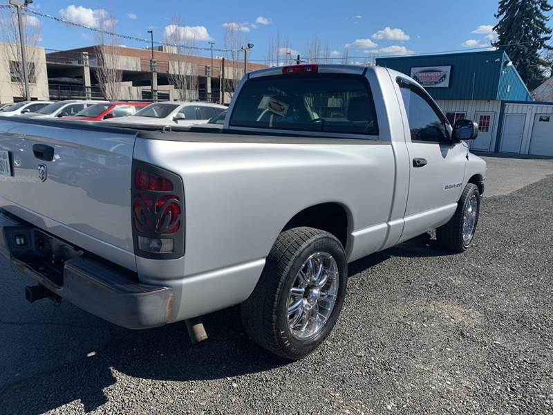 2005 Dodge Ram Pickup 1500 ST (image 4)