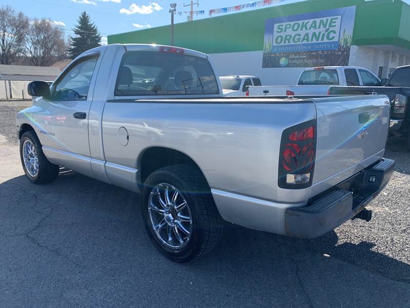2005 Dodge Ram Pickup 1500 ST (image 5)