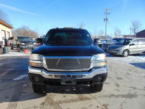 2005 GMC Sierra 1500 for sale at The Car & Truck Store in Union Grove WI